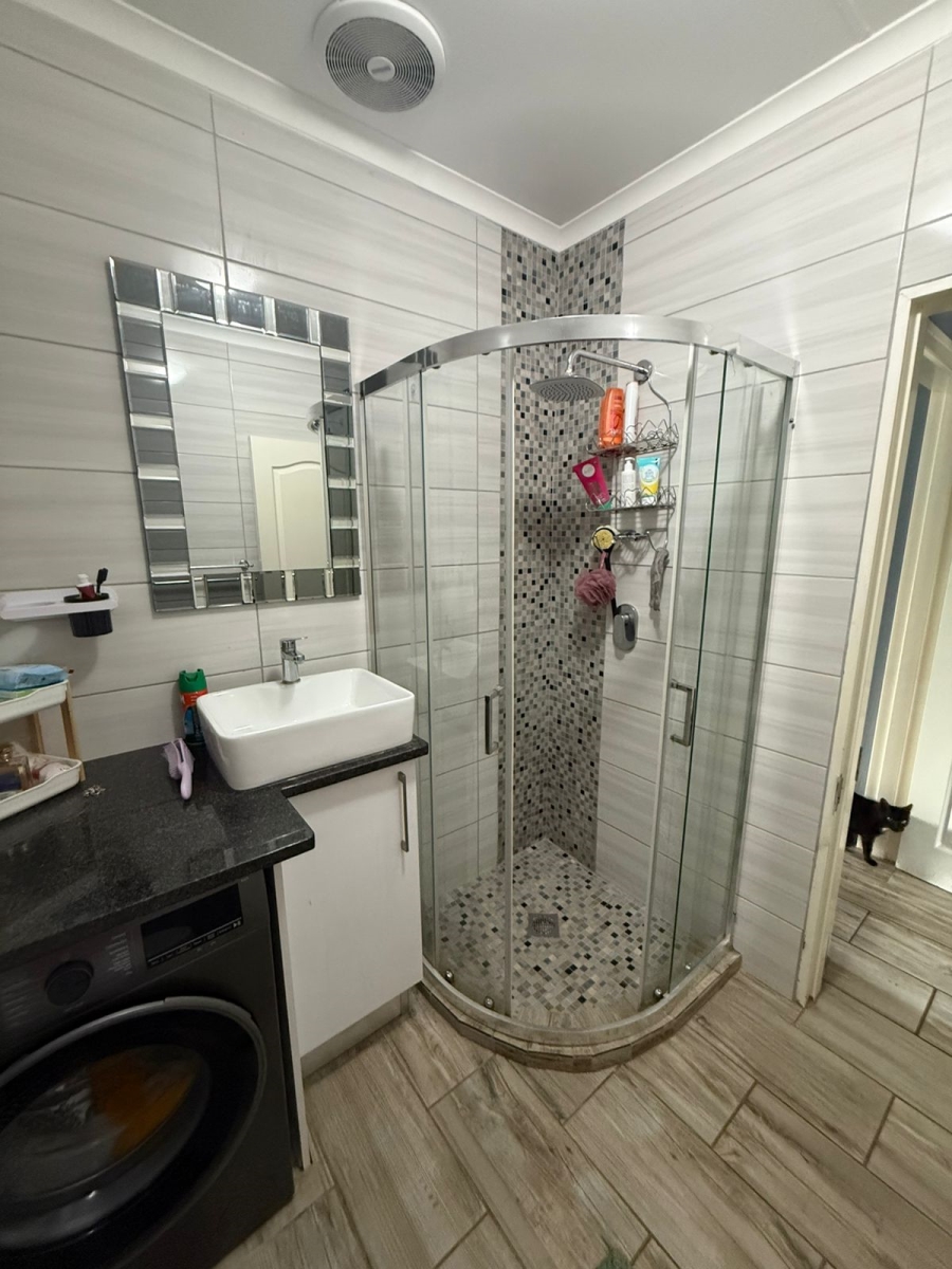 3 Bedroom Property for Sale in Caribbean Beach Club North West